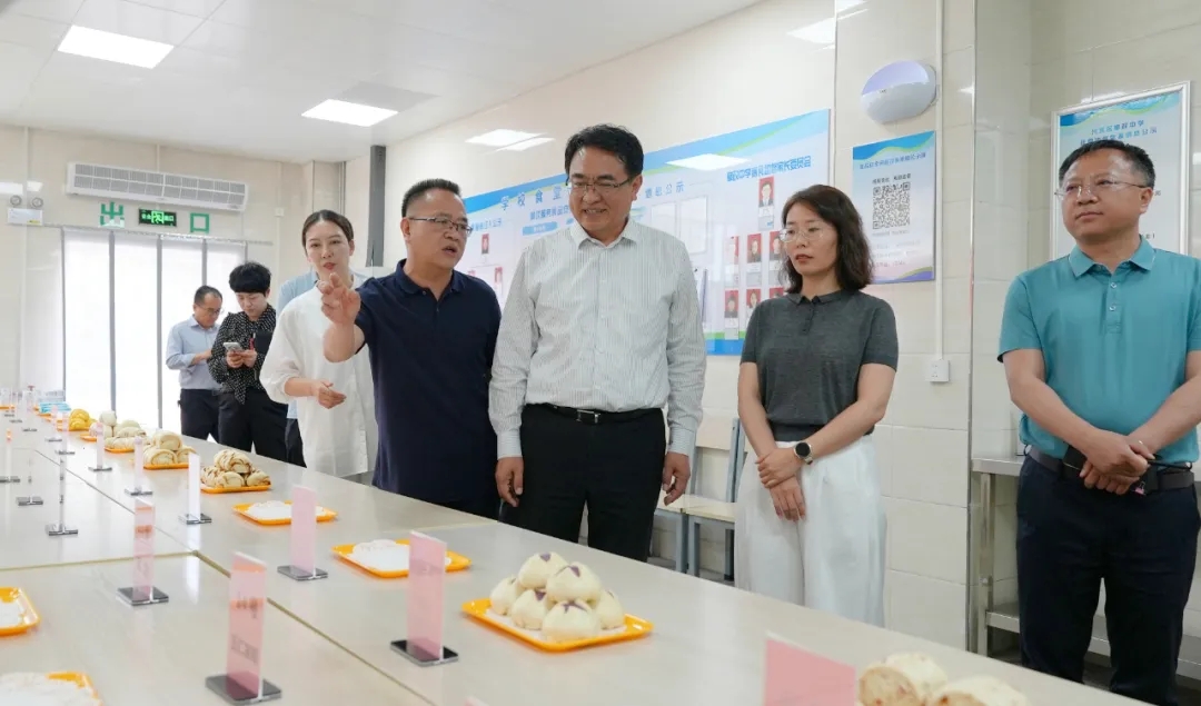 苏焕喜调研优化基础教育资源布局工作