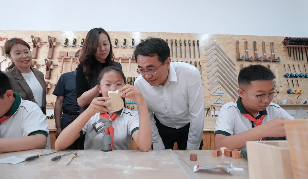 苏焕喜调研教育领域近期重点工作